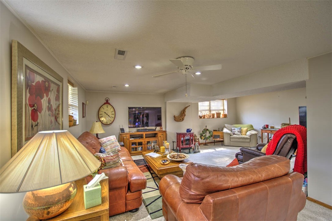 985 Montgomery Court Decatur, IL 62526 - Photo 23 of 37