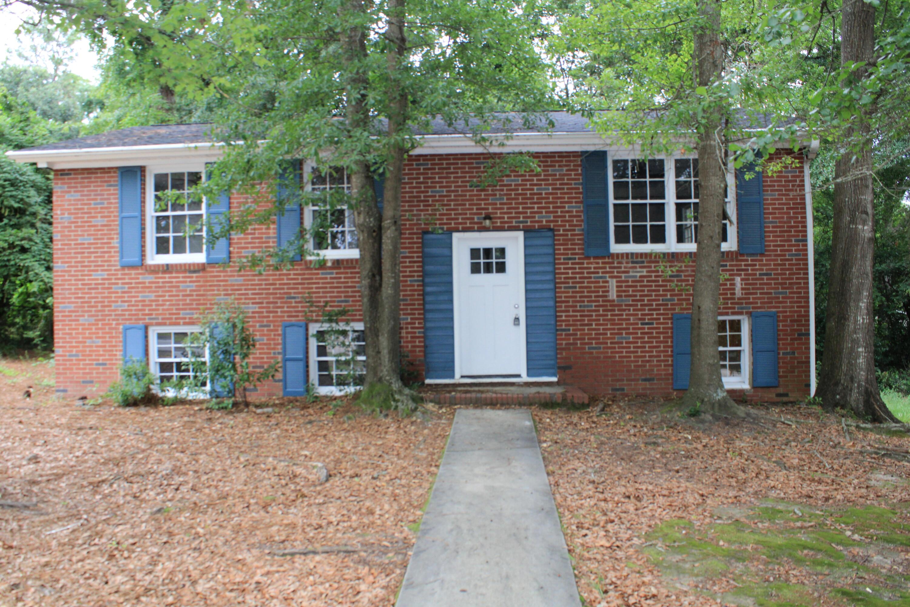 3328 Vaucluse Road Aiken, SC 29801 - Photo 1 of 31 Gallery Image 1