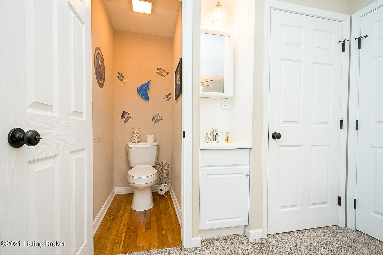 6410 Fernview Road Louisville, KY 40291 - Photo 25 of 43 Half Bath