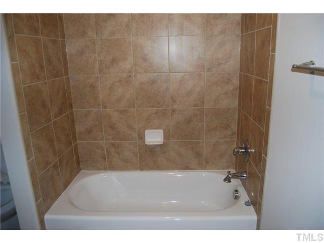 3916 Willow Oak Road Raleigh, NC 27604 - Photo 8 of 17 a bathroom with a shower