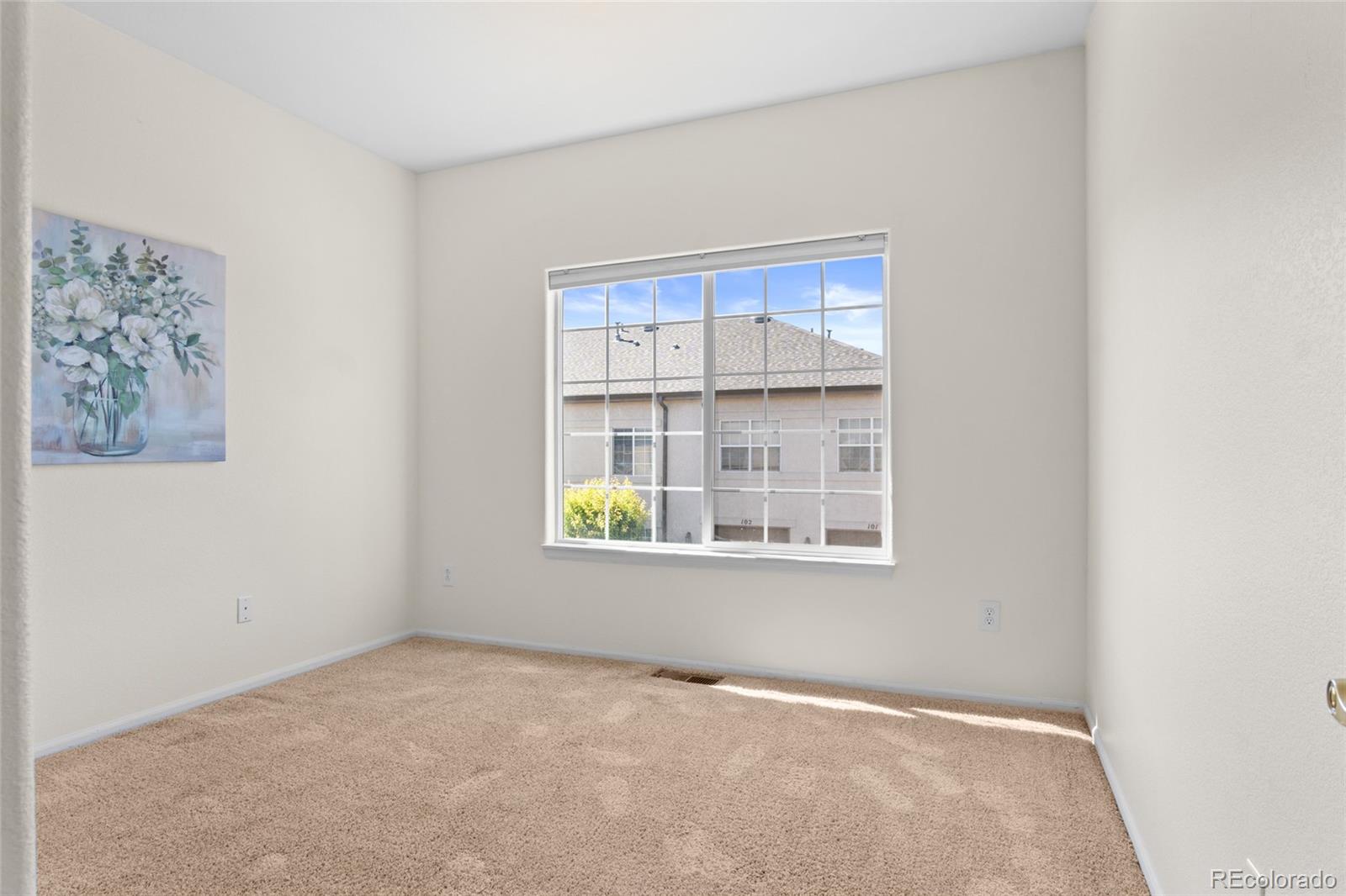 1435 South Chambers Road, Unit 102 Aurora, CO 80017 - Photo 16 of 38