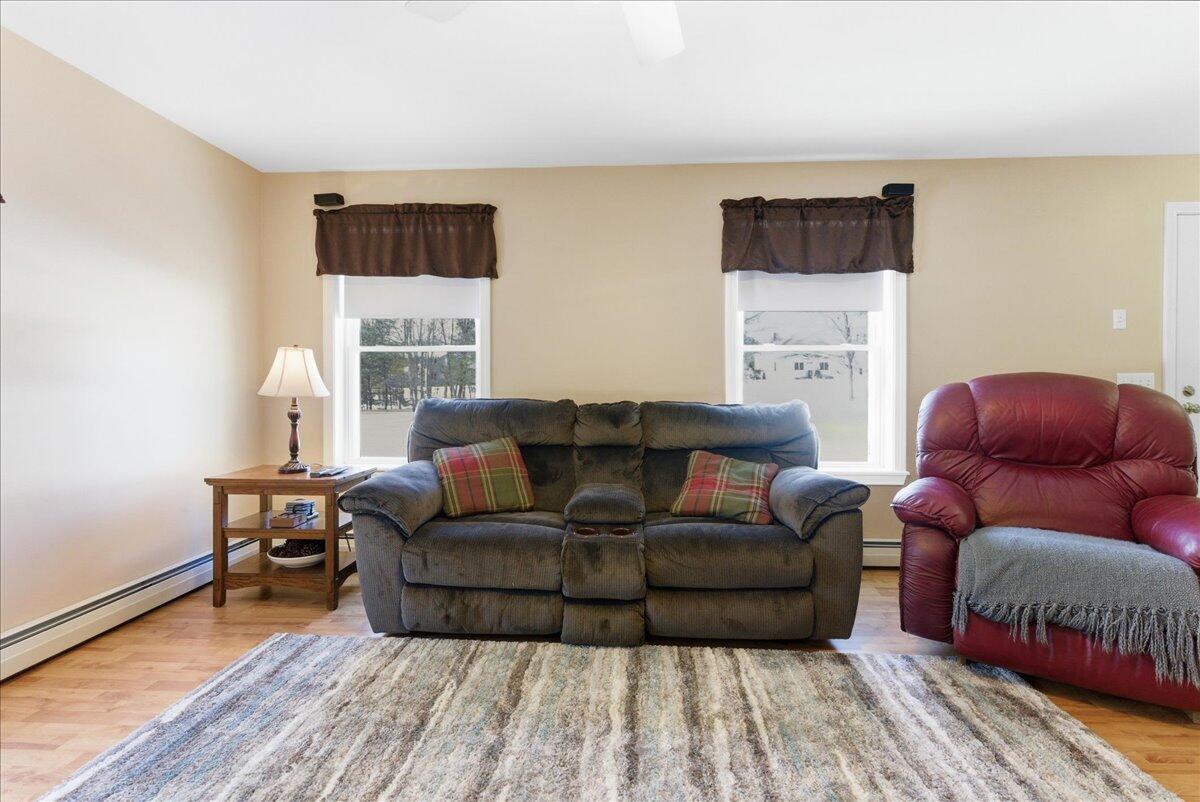 371 Maquoit Road Brunswick, ME 04011 - Photo 29 of 107 059-371 Maquoit Rd_Brunswick_ME-47