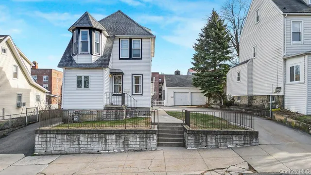 $749,000 | 28 Crescent Place, Yonkers, NY 10704