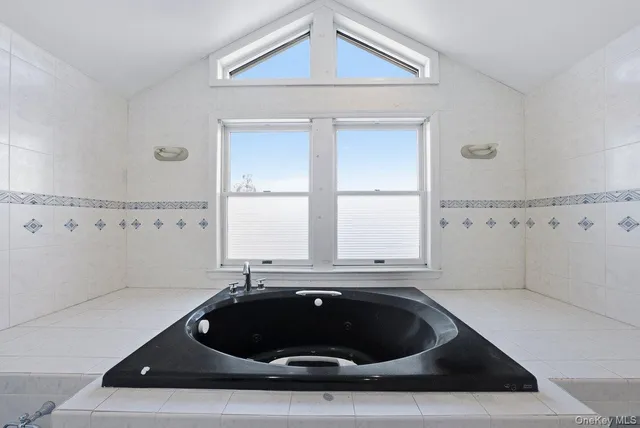 $749,000 | 28 Crescent Place, Yonkers, NY 10704