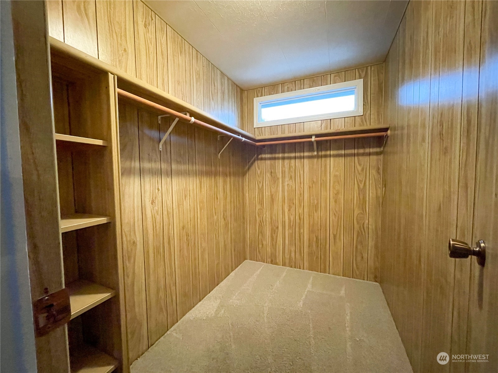 5749 Rd K Northeast Moses Lake, WA 98837 - Photo 12 of 15 a view of closet area