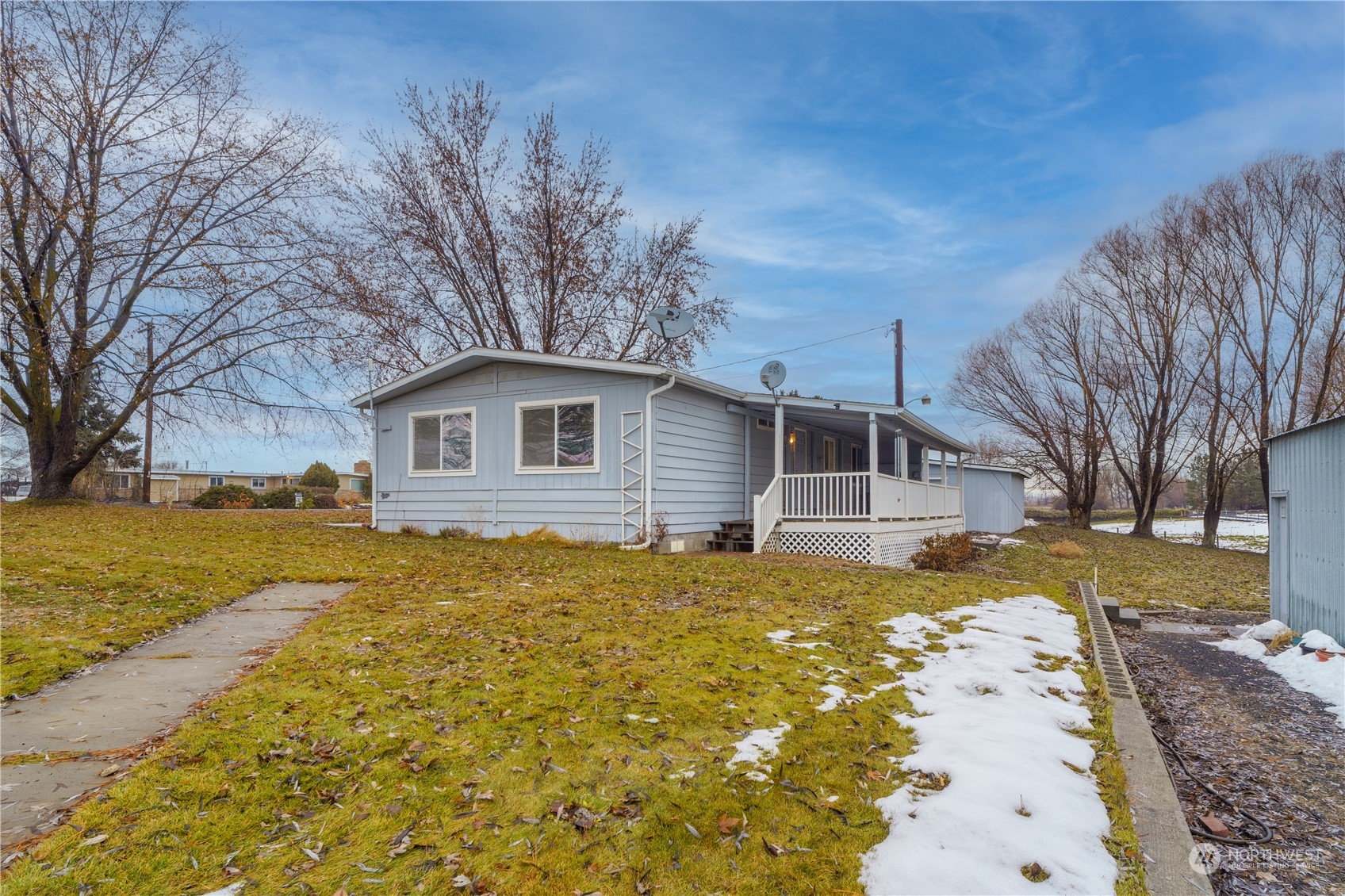 5749 Rd K Northeast Moses Lake, WA 98837 - Photo 3 of 15 a house view with a outdoor space