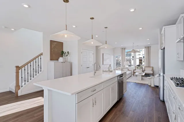 $546,444 | 6307 Sandbelt Drive, Unit 33002, Lisle, IL 60532