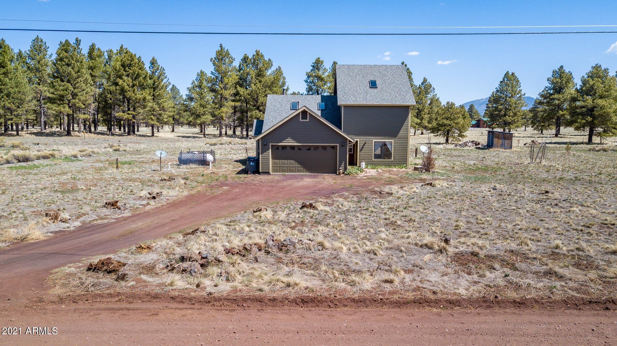 13447 King John Road Parks, AZ 86018 - Photo 3 of 40 13447 E King John, Parks (32 of 47)