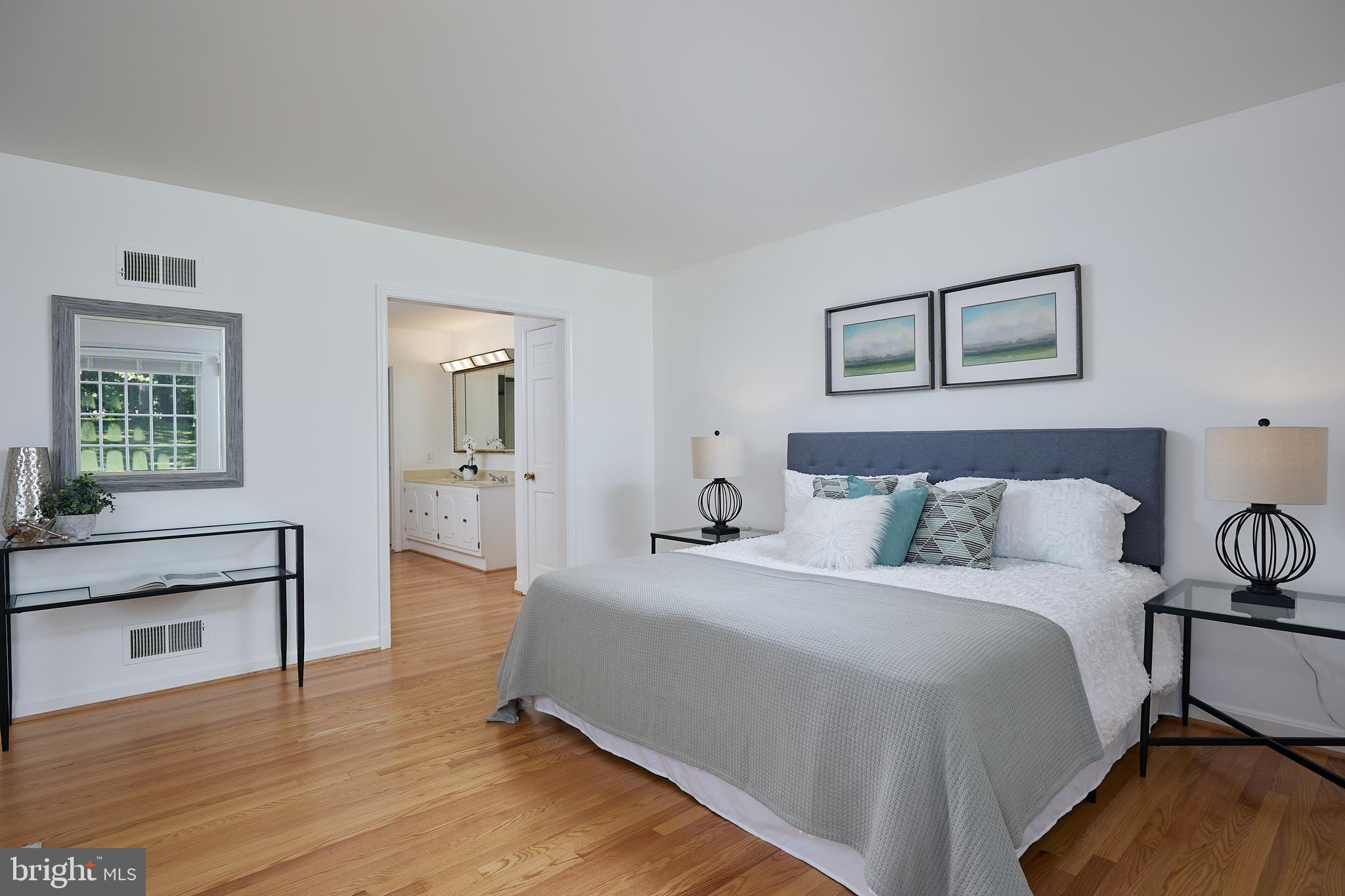 8710 Belmart Road Potomac, MD 20854 - Photo 28 of 56 Primary bedroom