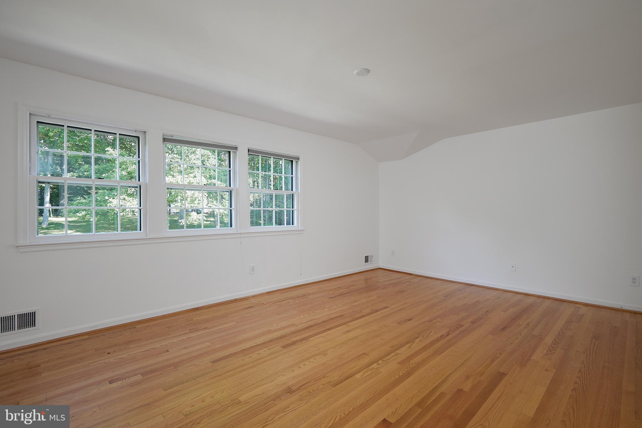 8710 Belmart Road Potomac, MD 20854 - Photo 36 of 56 Upper-level bedroom 2
19' X14'10"