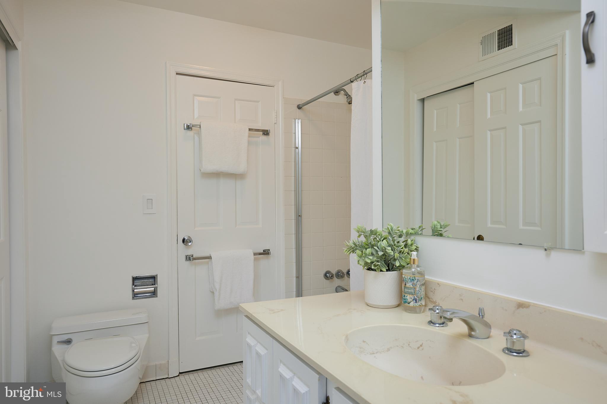 8710 Belmart Road Potomac, MD 20854 - Photo 38 of 56 Jack & Jill bath for br 2 & 3