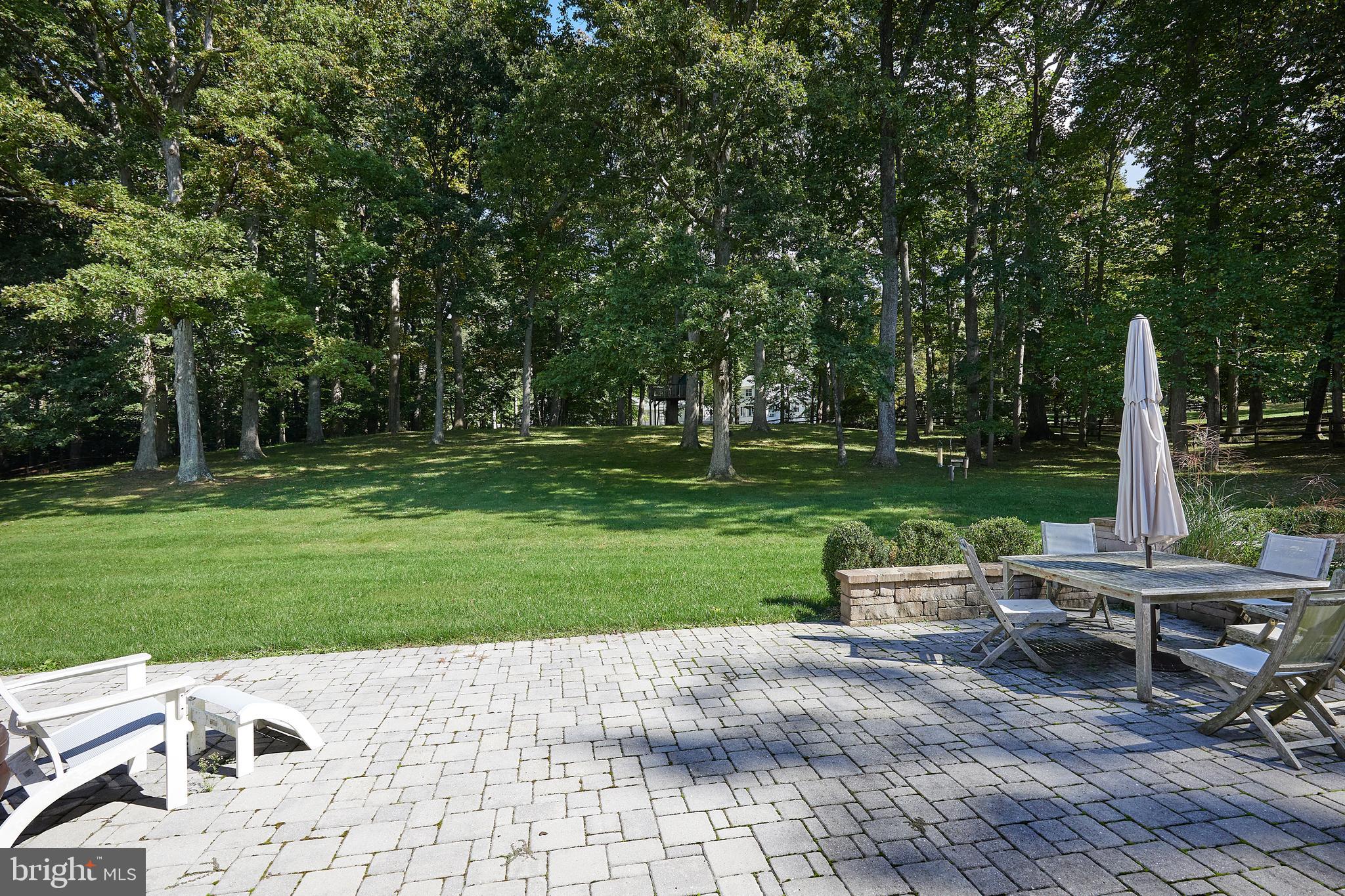 8710 Belmart Road Potomac, MD 20854 - Photo 44 of 56 Beautiful hardscape off breakfast/fami room