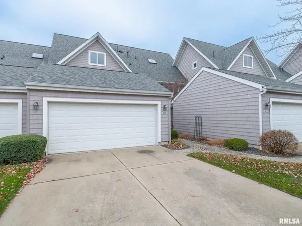 $365,000 | 414 Harbor Pointe Drive, East Peoria, IL 61611