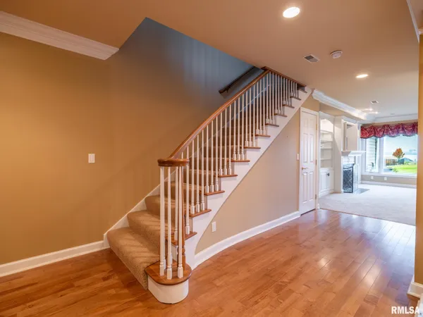 $365,000 | 414 Harbor Pointe Drive, East Peoria, IL 61611