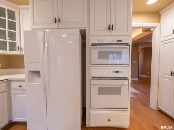 $365,000 | 414 Harbor Pointe Drive, East Peoria, IL 61611