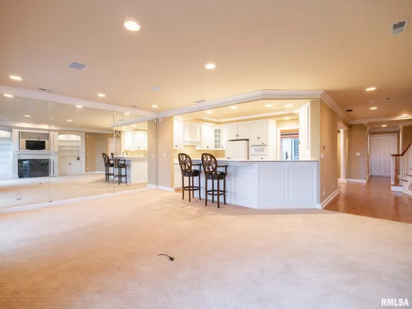 $365,000 | 414 Harbor Pointe Drive, East Peoria, IL 61611