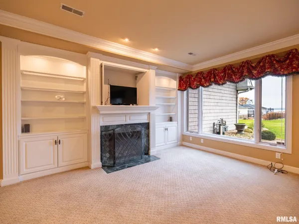 $365,000 | 414 Harbor Pointe Drive, East Peoria, IL 61611