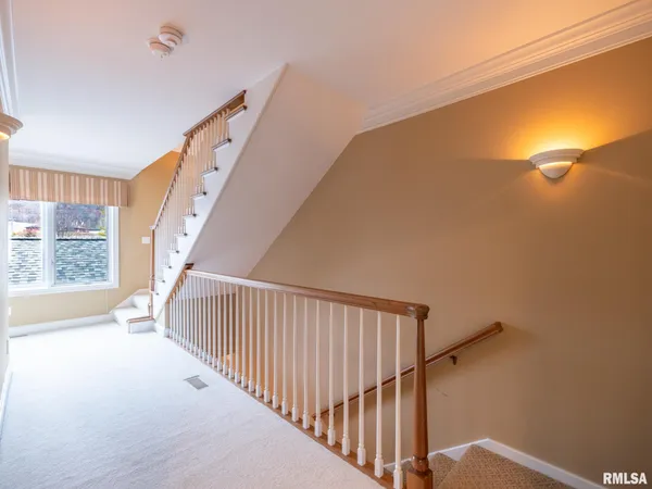 $365,000 | 414 Harbor Pointe Drive, East Peoria, IL 61611