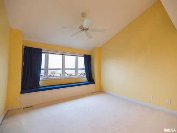 $365,000 | 414 Harbor Pointe Drive, East Peoria, IL 61611