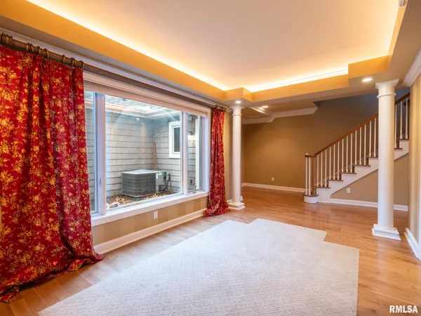 $365,000 | 414 Harbor Pointe Drive, East Peoria, IL 61611