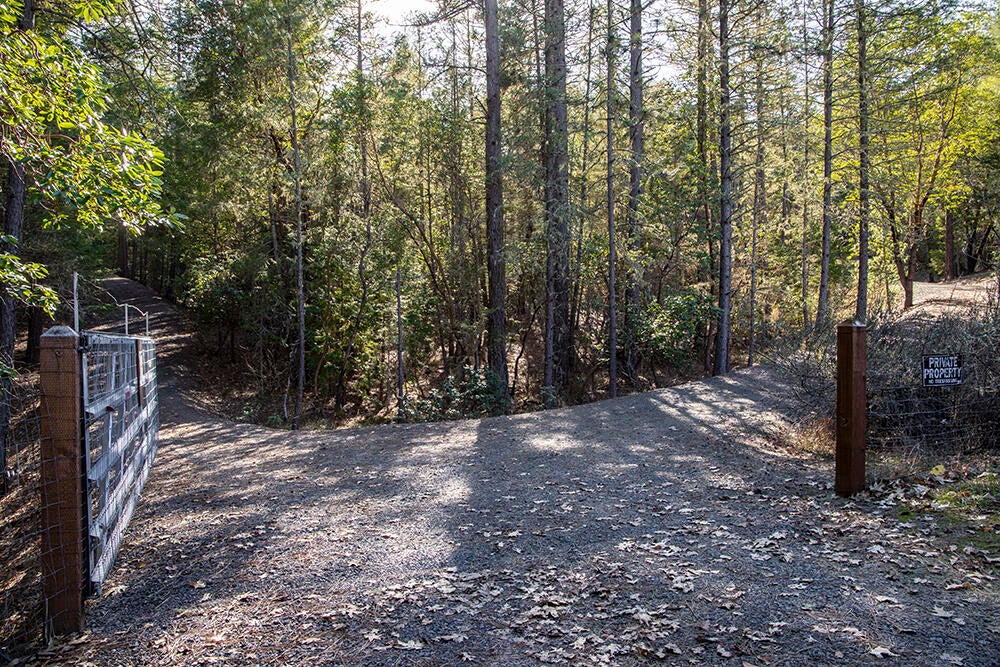 1700 Tetherow Road Williams, OR 97544 - Photo 2 of 27 2