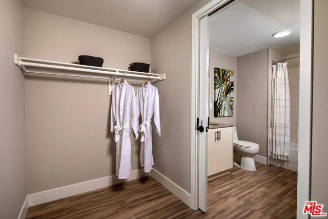 $2,899 | 201 North La Brea Avenue, Unit 413, Inglewood, CA 90301