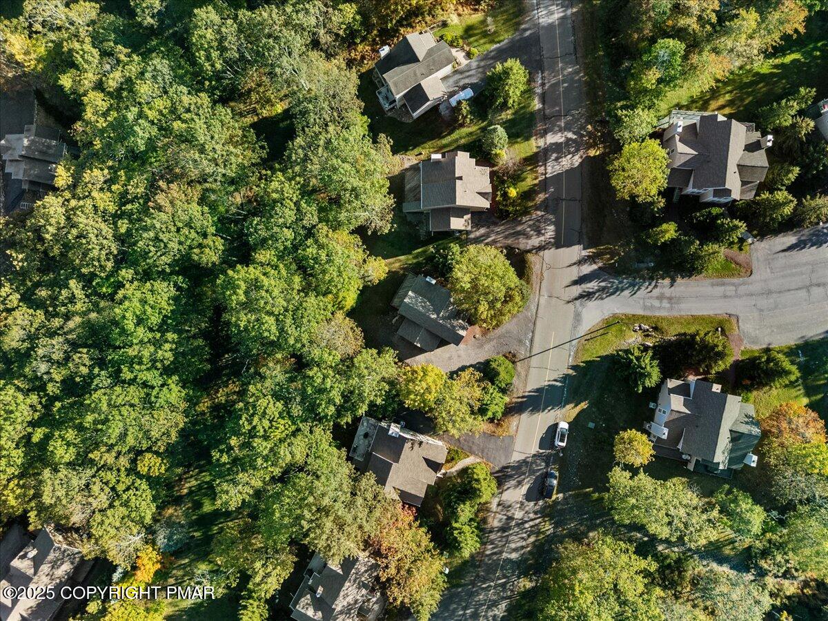 182 Upper Deer Valley Road Tannersville, PA 18372 - Photo 17 of 41 182 nesteled in the woods