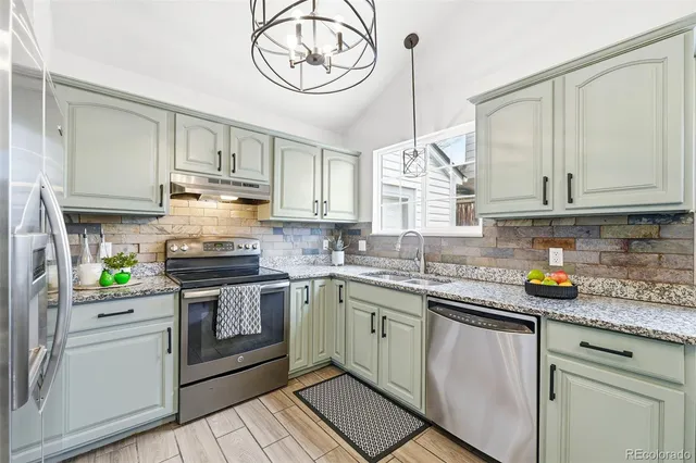 $450,000 | 9684 Orangewood Drive, Thornton, CO 80260