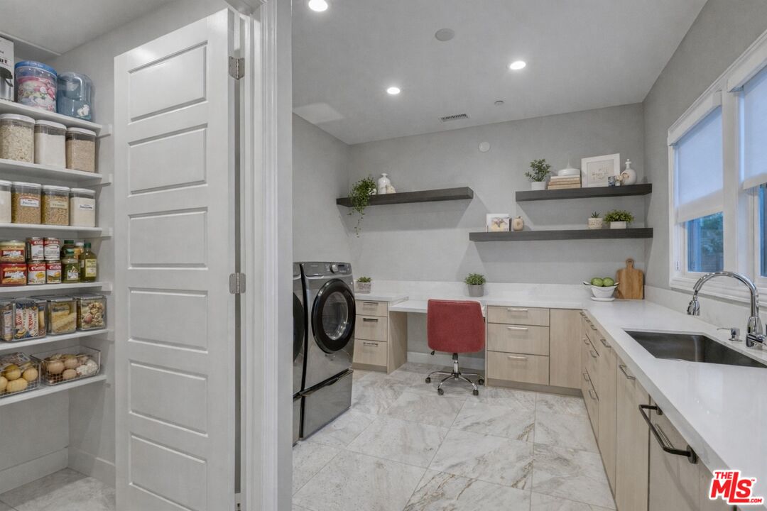 20124 Piccadilly Lane Porter Ranch, CA 91326 - Photo 20 of 56