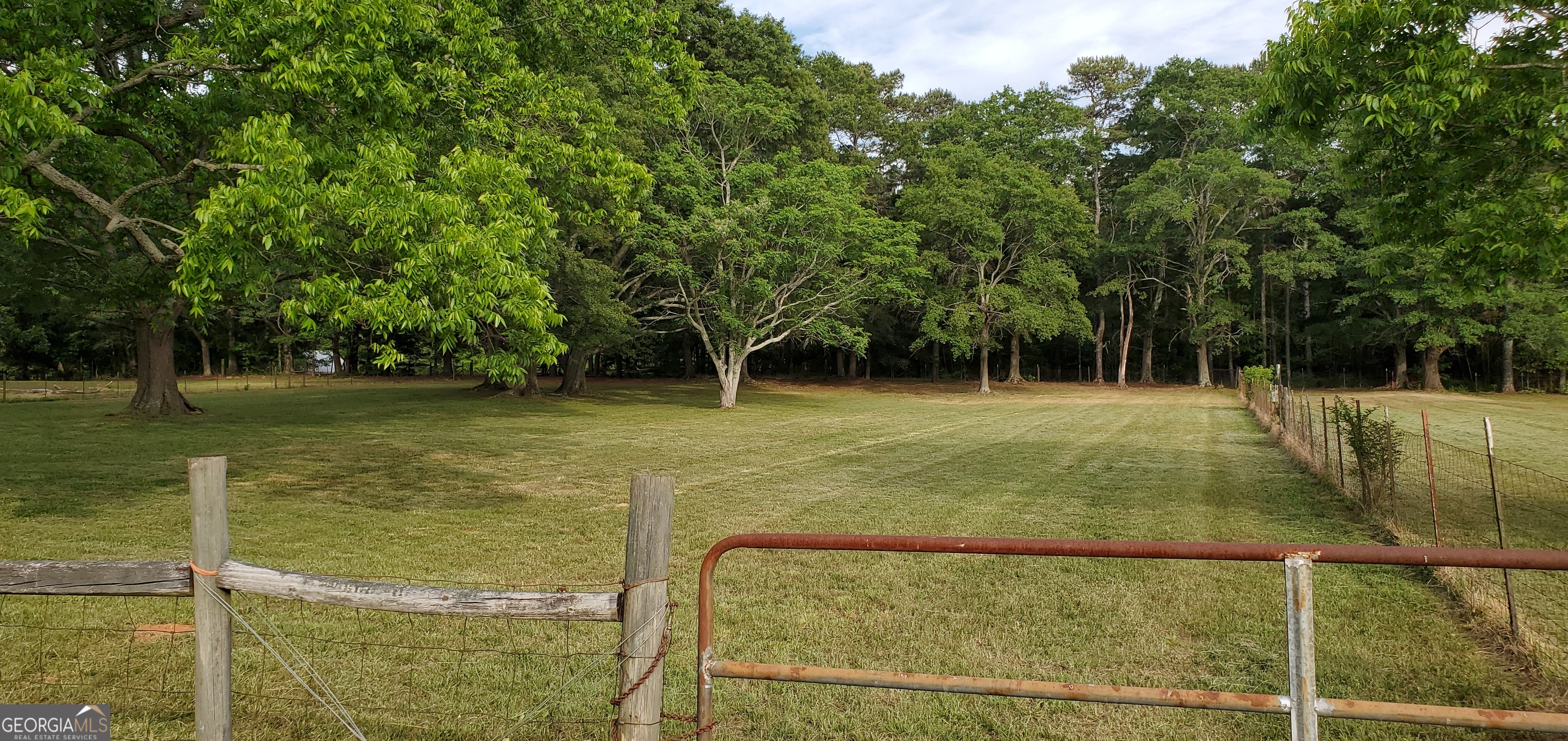 1061 Burger Road Watkinsville, GA 30677 - Photo 15 of 43 a view of a swimming pool