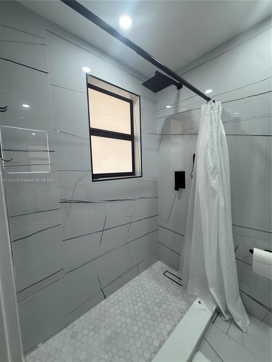 14712 Southwest 84th Terrace Miami, FL 33193 - Photo 11 of 28