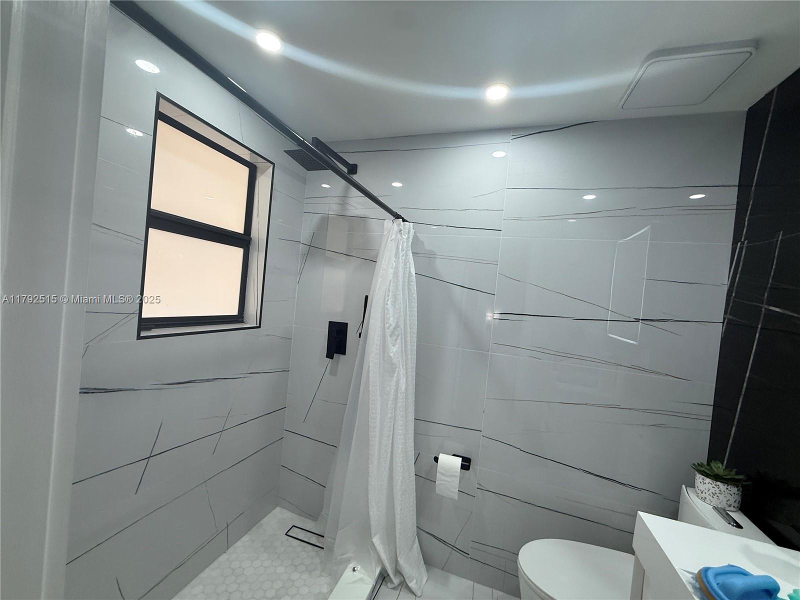 14712 Southwest 84th Terrace Miami, FL 33193 - Photo 13 of 28