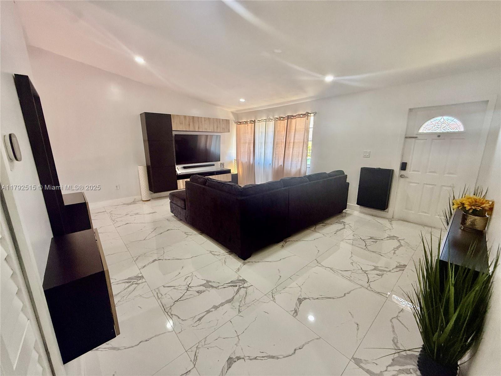 14712 Southwest 84th Terrace Miami, FL 33193 - Photo 25 of 28