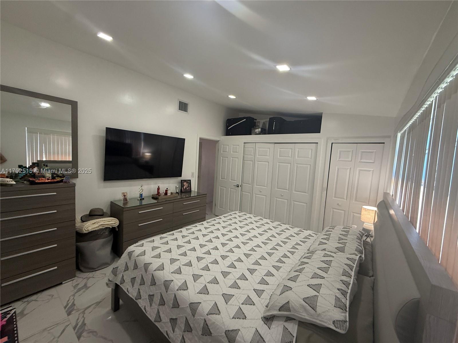 14712 Southwest 84th Terrace Miami, FL 33193 - Photo 27 of 28