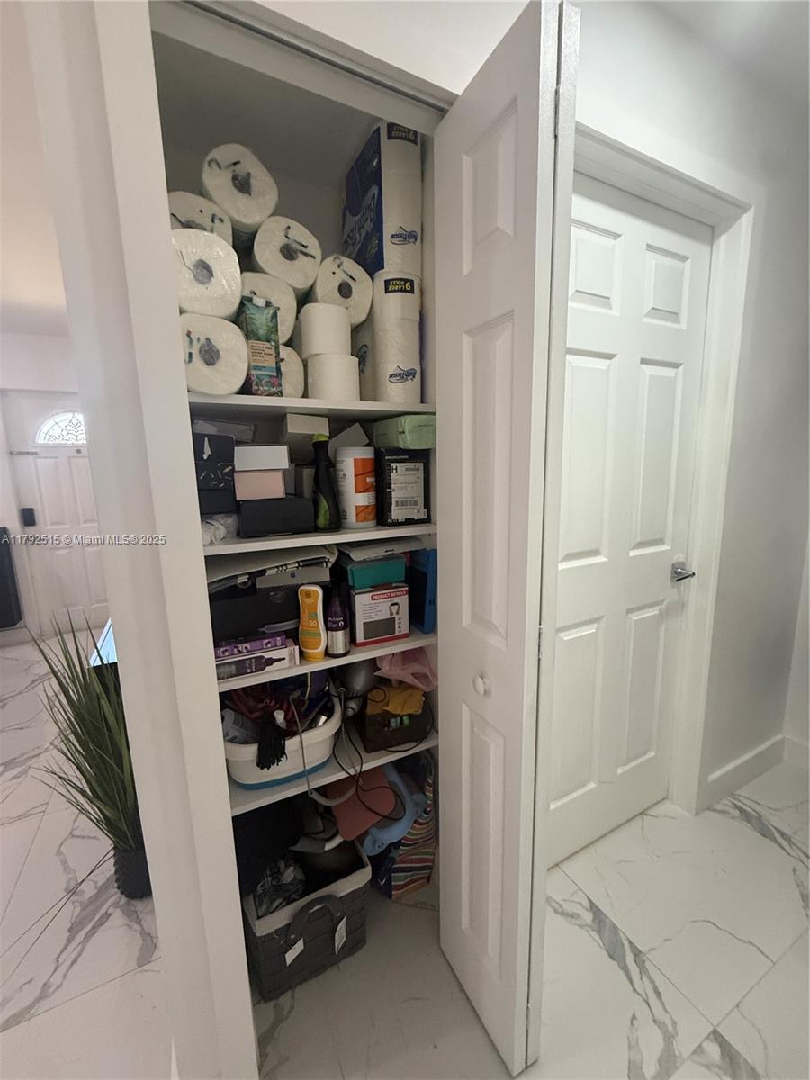 14712 Southwest 84th Terrace Miami, FL 33193 - Photo 7 of 28