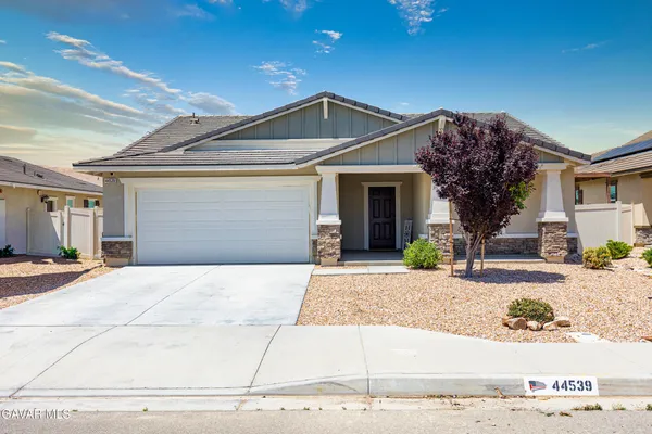 $519,900 | 44539 Freer Way, Lancaster, CA 93536