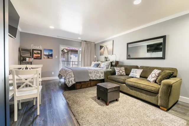 $325,000 | 15775 Donner Pass Road, Unit 216, Truckee, CA 96161