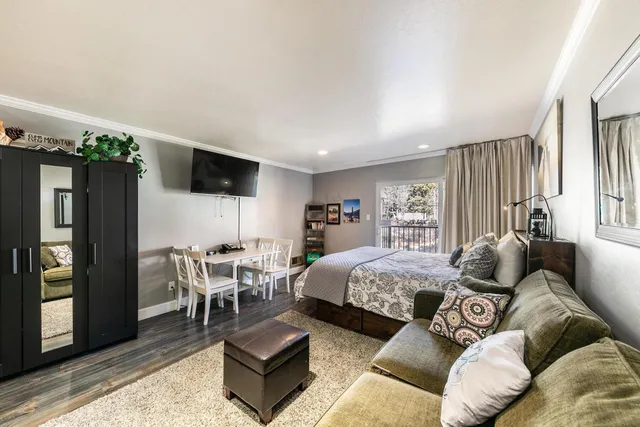 $325,000 | 15775 Donner Pass Road, Unit 216, Truckee, CA 96161