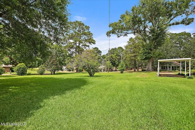 $255,000 | 322 2nd Avenue Northwest, Magee, MS 39111