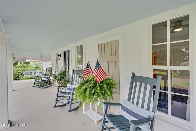 $255,000 | 322 2nd Avenue Northwest, Magee, MS 39111