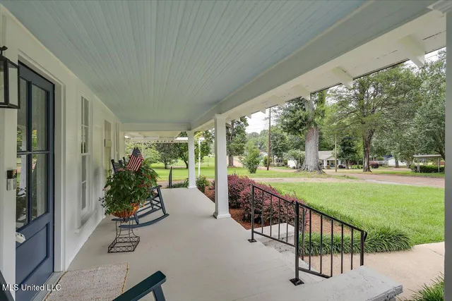 $255,000 | 322 2nd Avenue Northwest, Magee, MS 39111