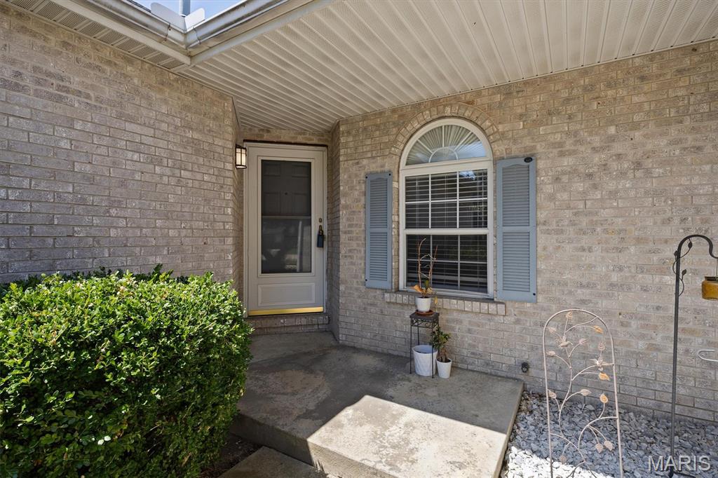 313 Radcliff Road Shiloh, IL 62221 - Photo 3 of 25