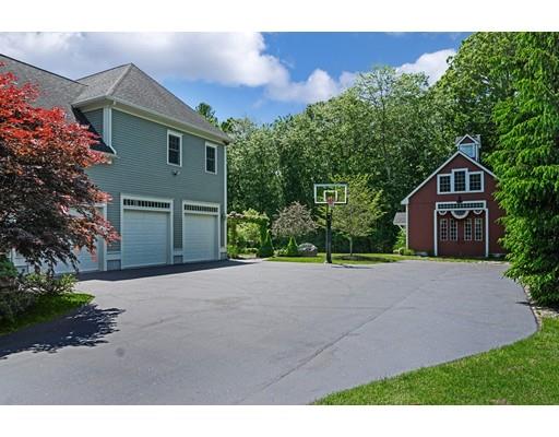 32 Stable Way Medway, MA 02053 - Photo 4 of 42 Gallery Image 4