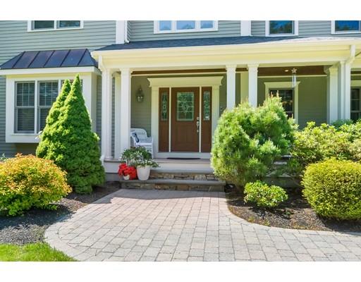 32 Stable Way Medway, MA 02053 - Photo 5 of 42 Gallery Image 5