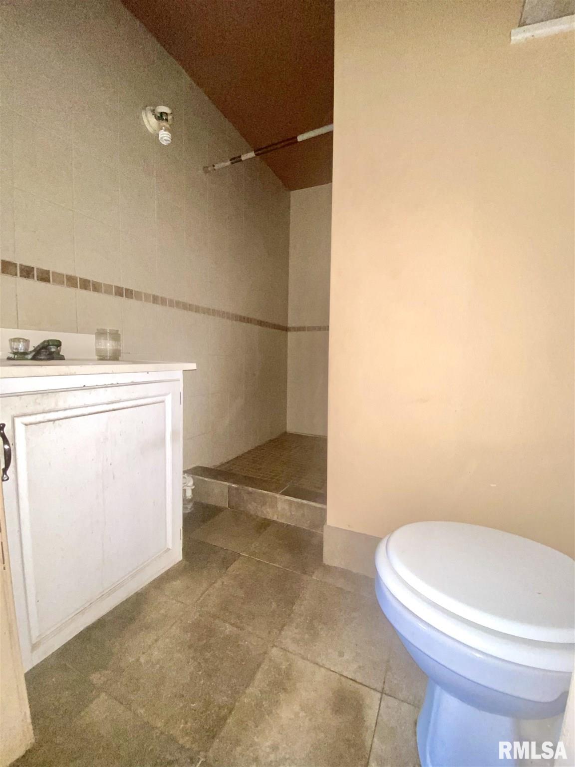 931 West Calhoun Avenue Springfield, IL 62702 - Photo 5 of 13 Gallery Image 5