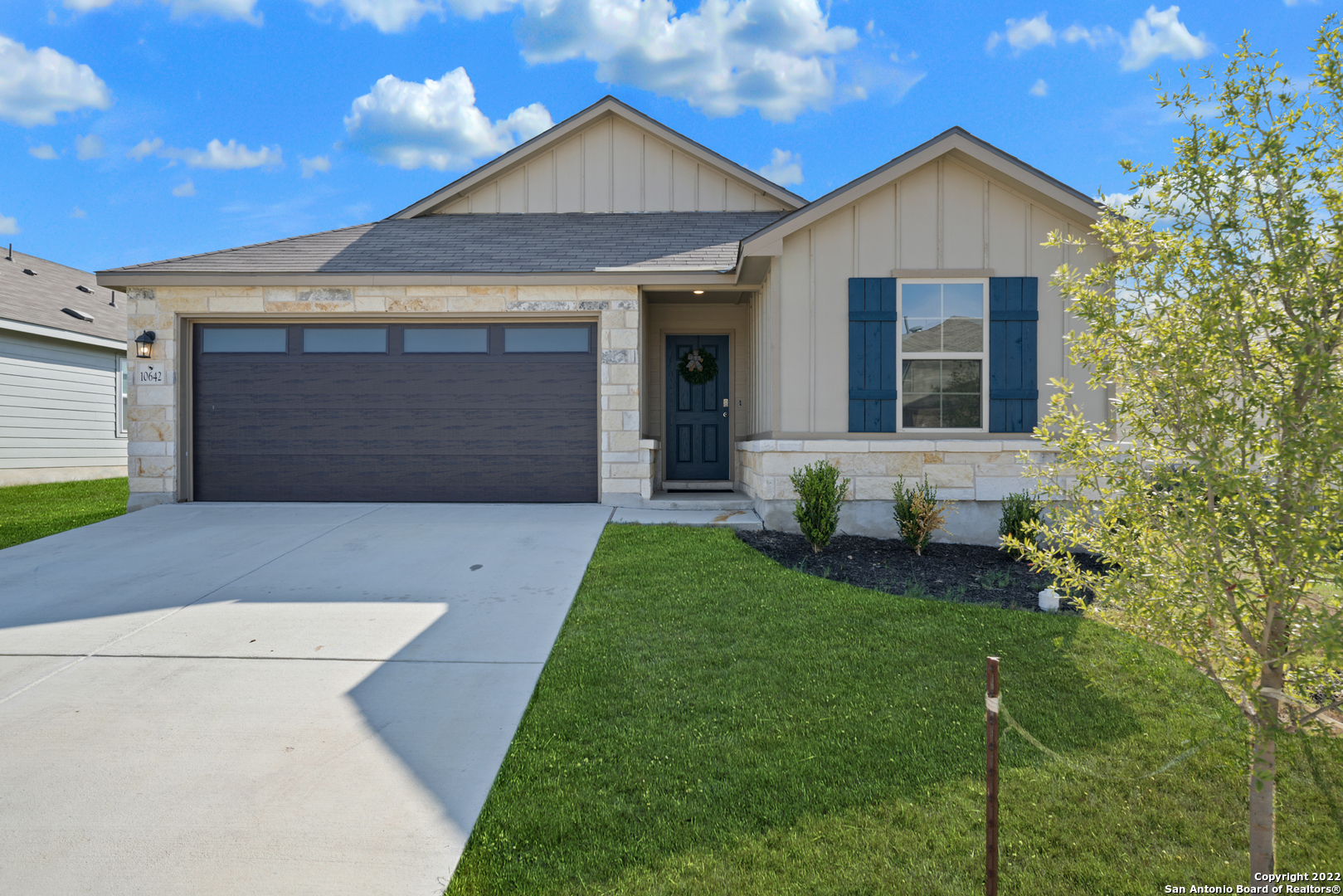 10642 Penelope Way Converse, TX 78109 - Photo 1 of 1 a front view of a house with a yard