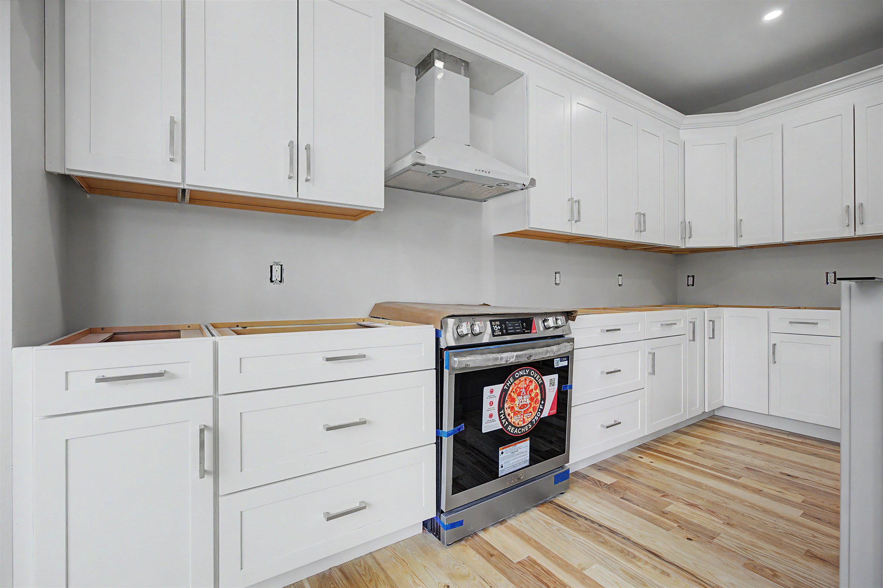 131 Merrimack Street Hooksett, NH 03106 - Photo 13 of 31