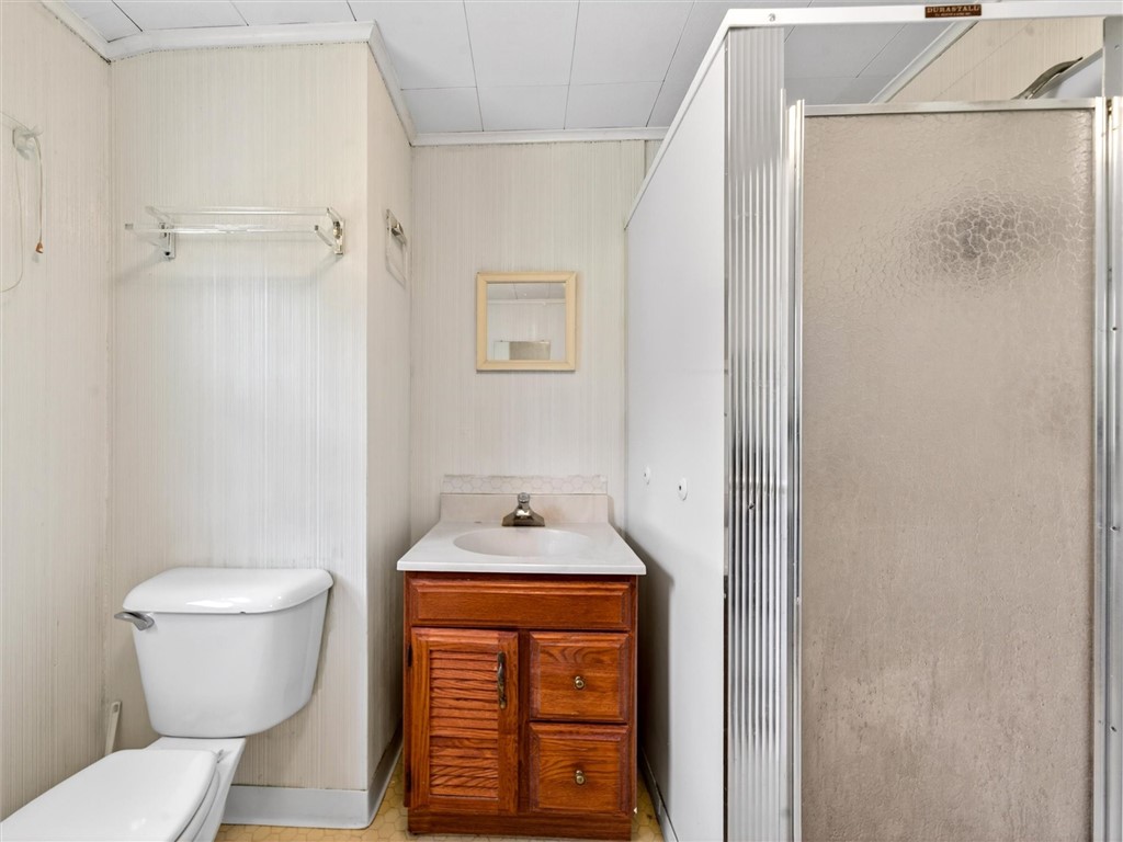 319 Windsor Road Greece, NY 14612 - Photo 16 of 20