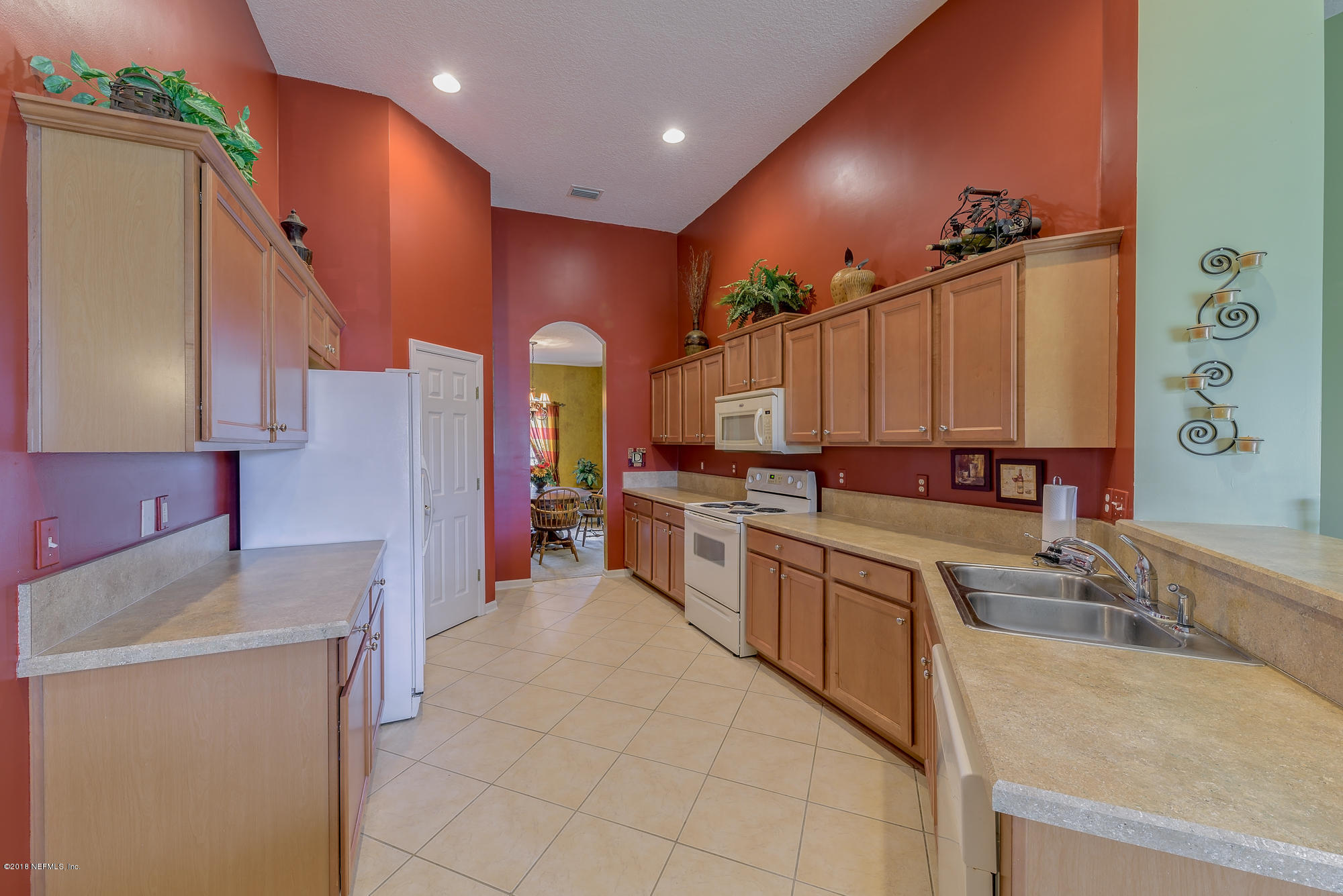 14566 Millhopper Road Jacksonville, FL 32258 - Photo 11 of 31 TONS of Counter & Cabinet Space!