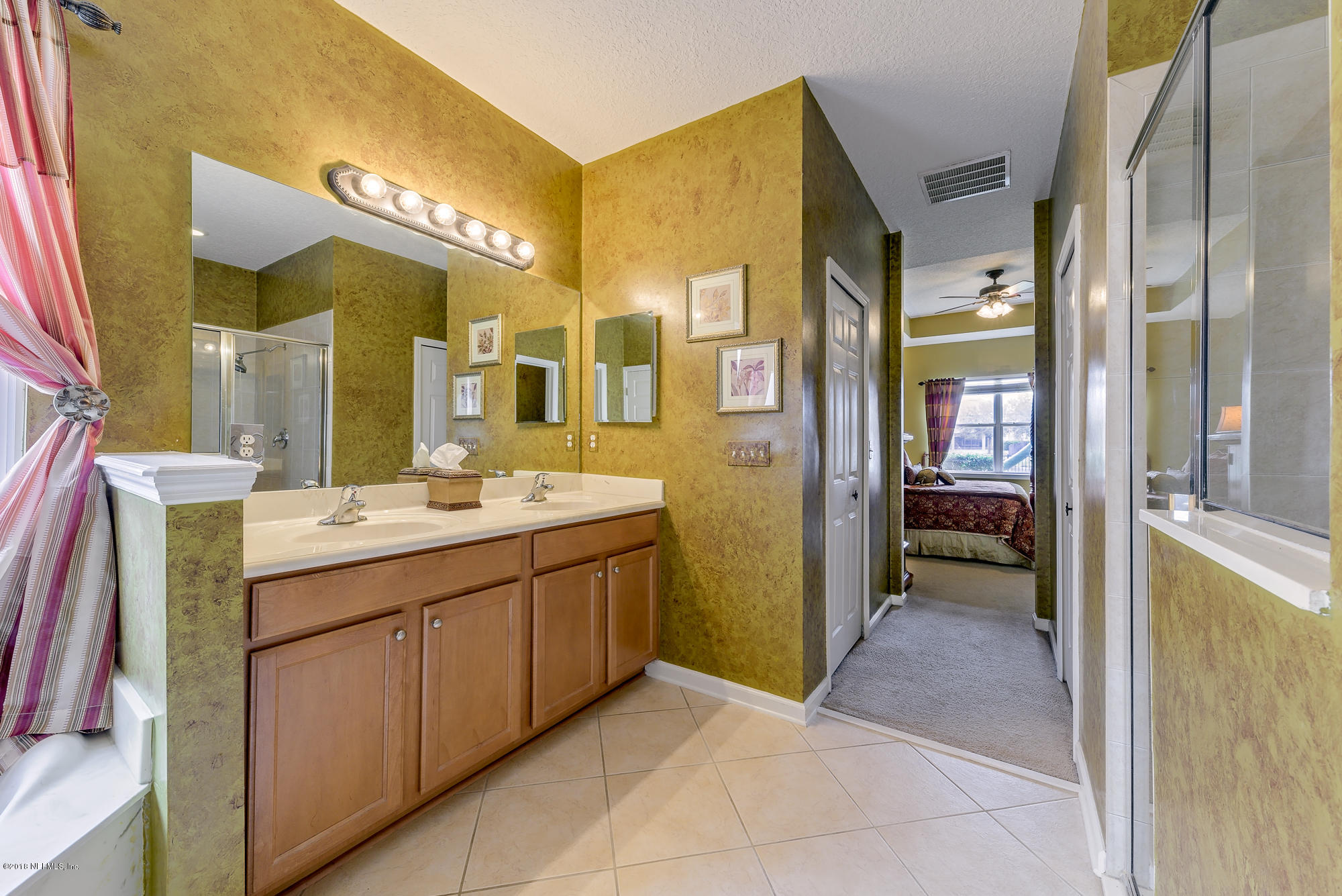 14566 Millhopper Road Jacksonville, FL 32258 - Photo 15 of 31 Separate Step In Shower